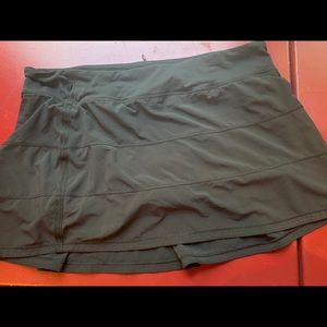Black Lulu tennis skirt